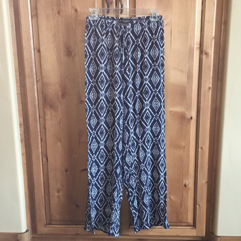Flowy Patterned Pants